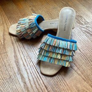 Donald Pliner Reise2 size 6 Rafia upper leather sole slip on block heel sandals